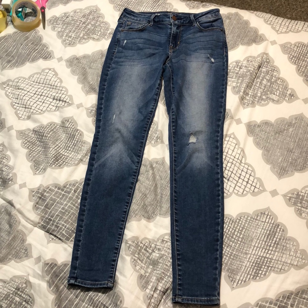 Old navy rockstar mid raise skinny jeans